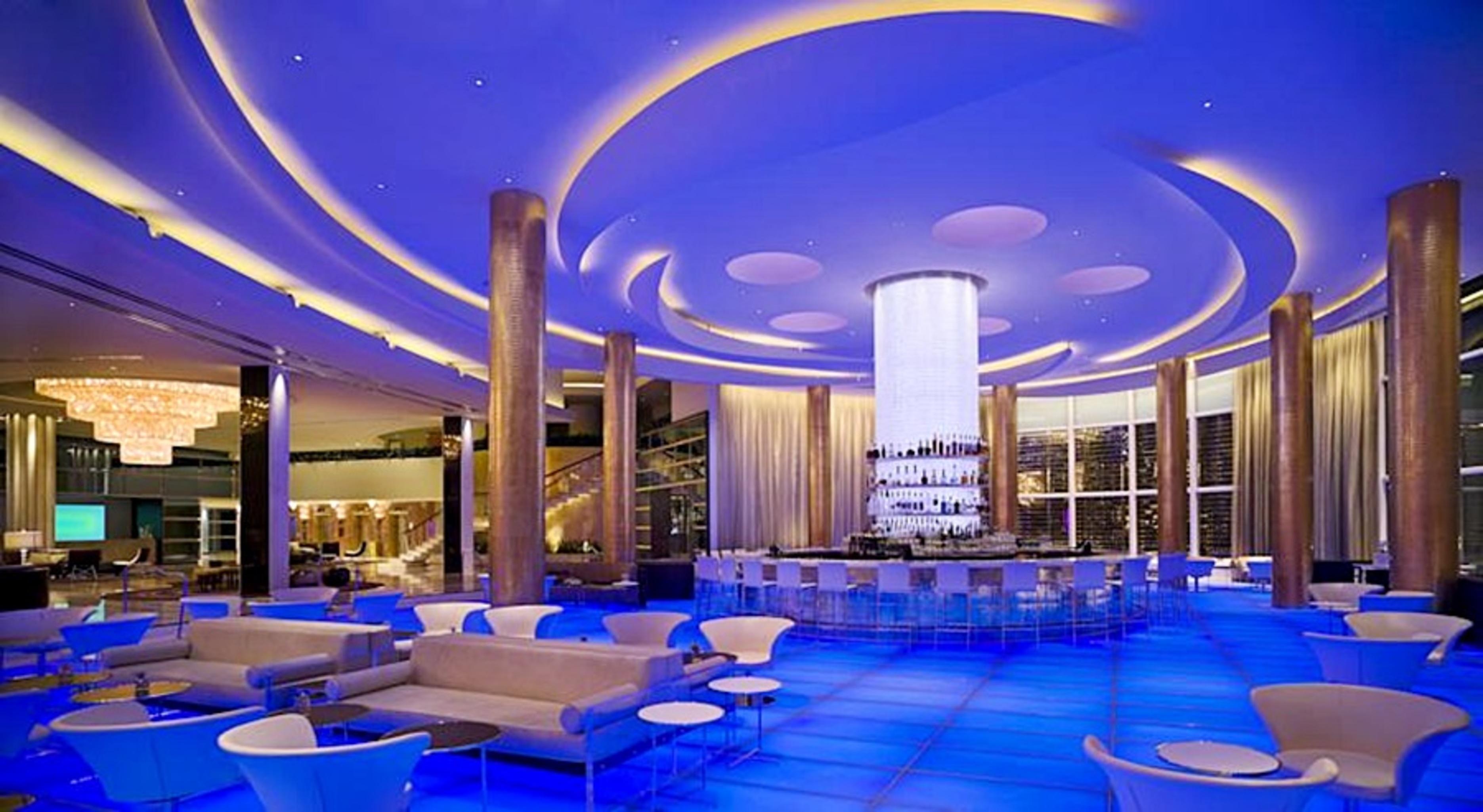 Fontainebleau Miami Beach Restaurant photo The W lounge at London Heathrow Airport