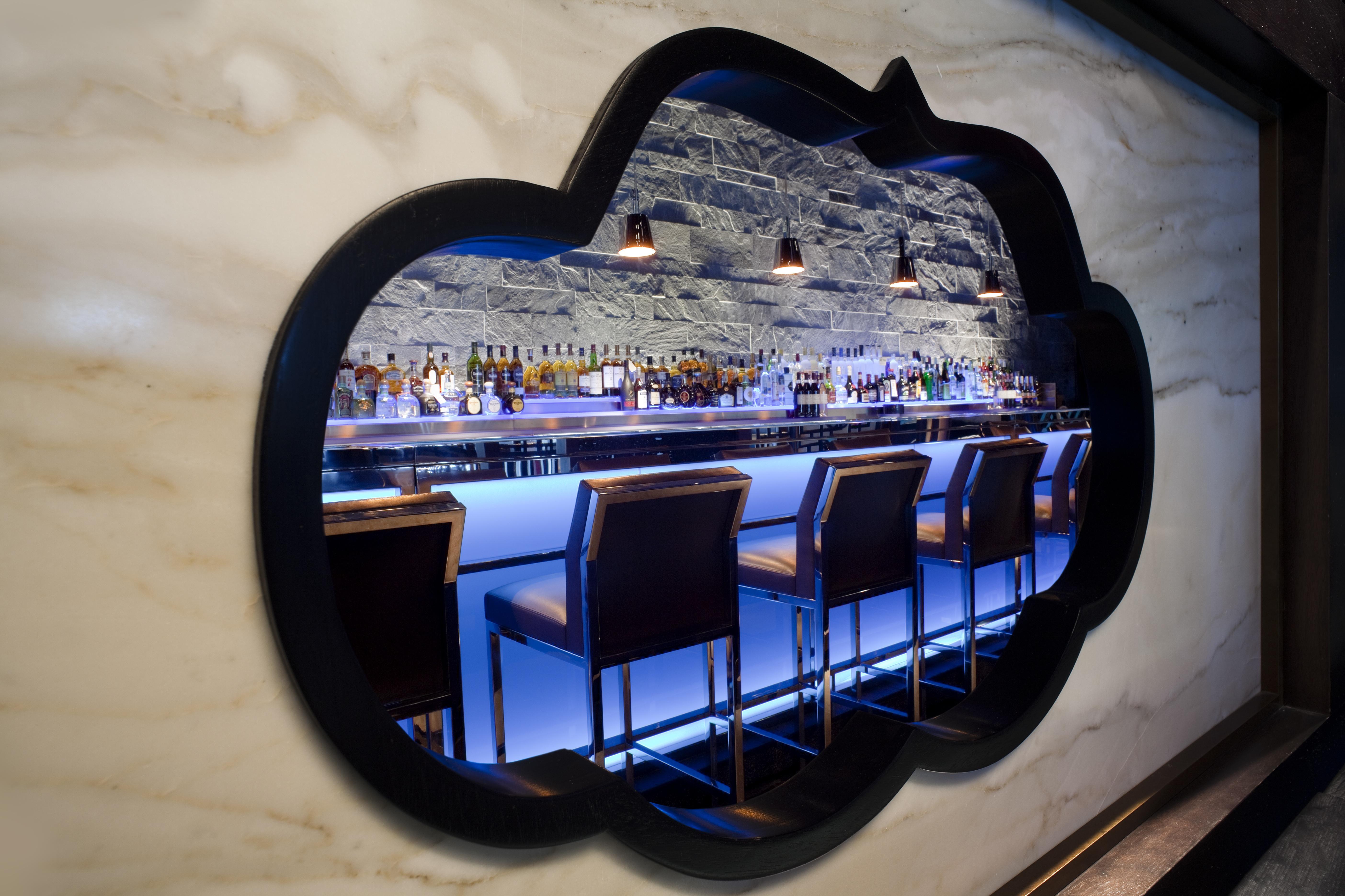 Fontainebleau Miami Beach Exterior photo The bar at the restaurant