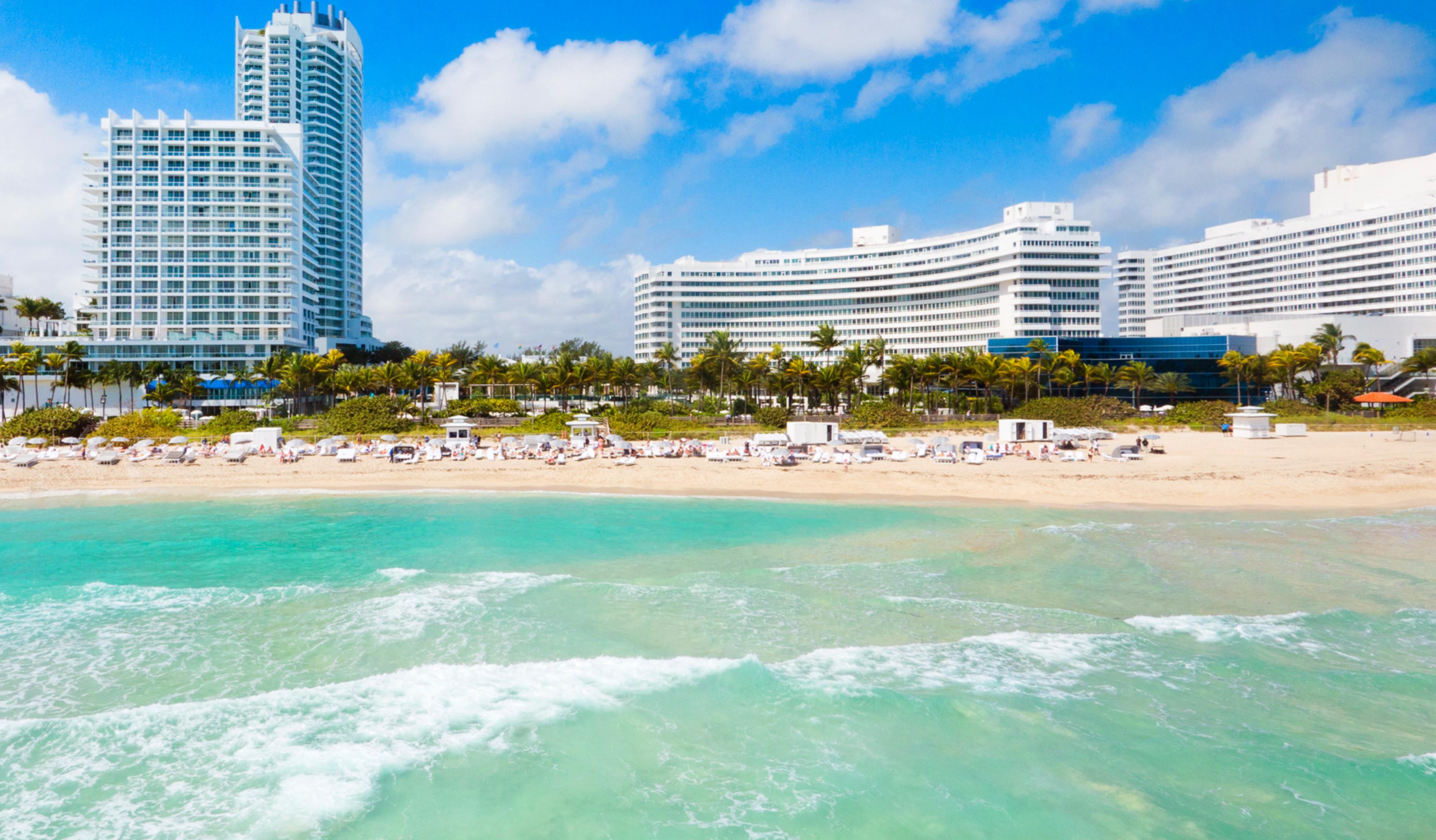 Fontainebleau Miami Beach Exterior photo South Beach