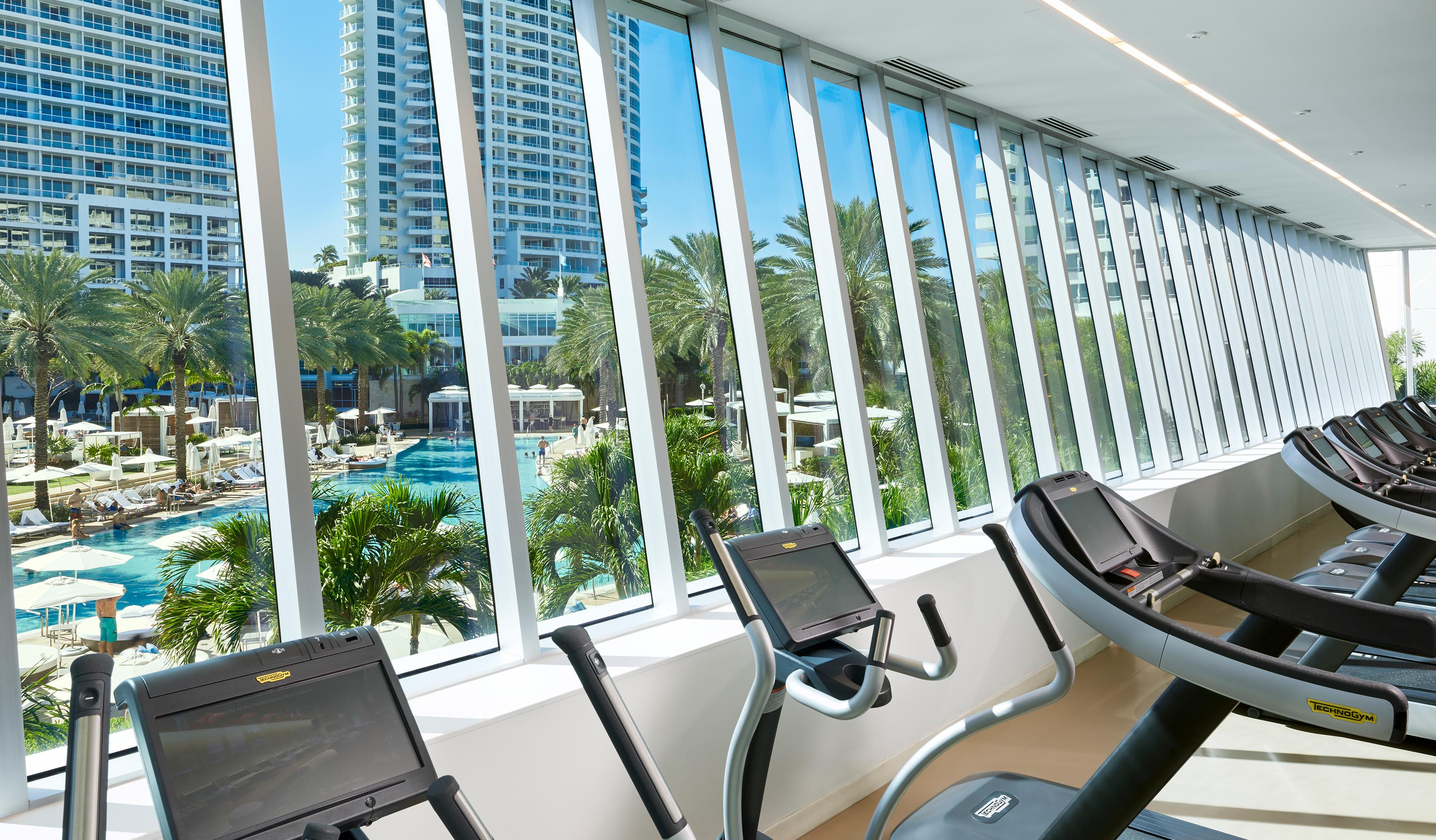 Fontainebleau Miami Beach Exterior photo The gym at The Westin