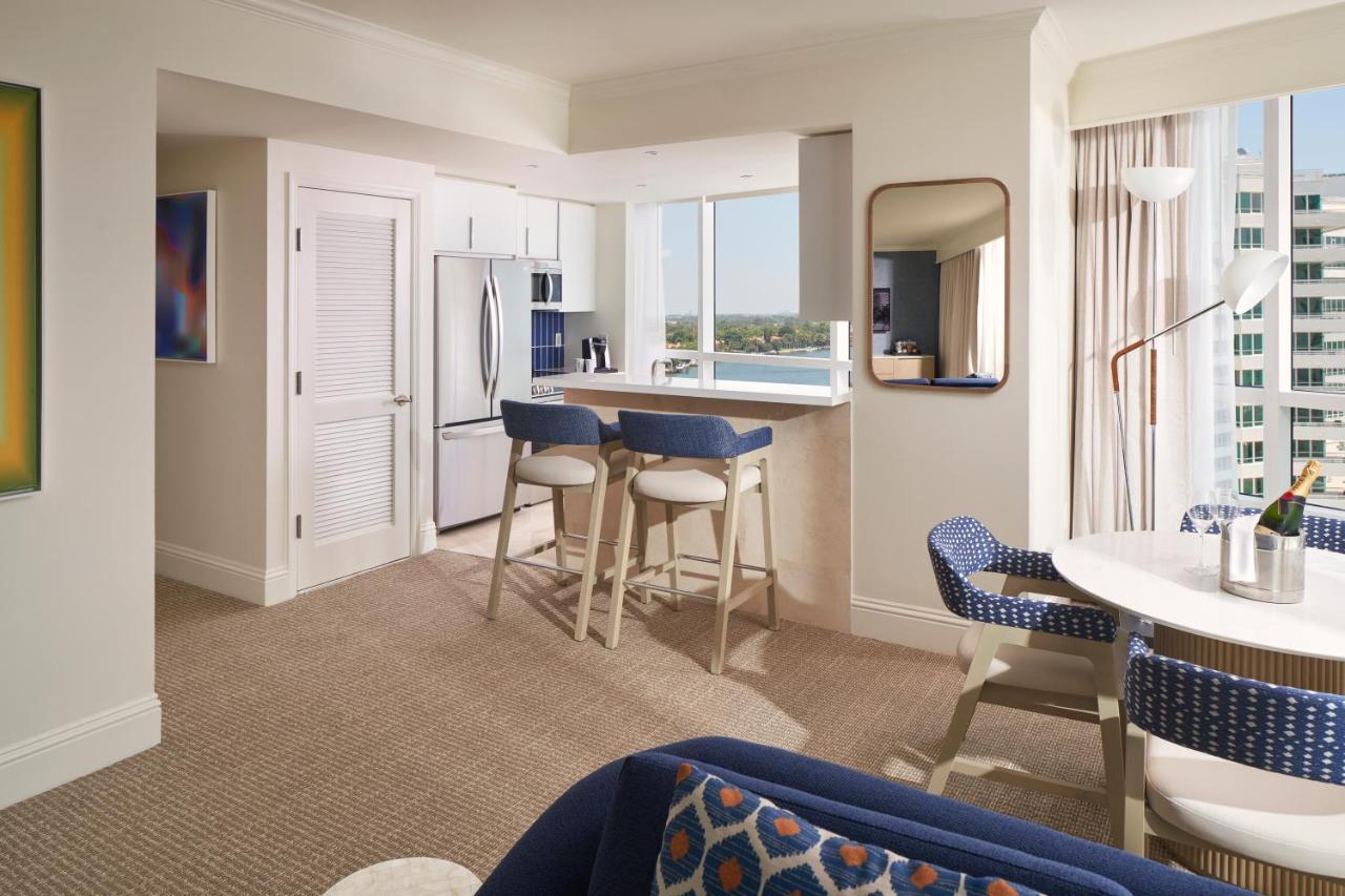 Fontainebleau Miami Beach Exterior photo A typical suite at The Ritz-Carlton, Naples